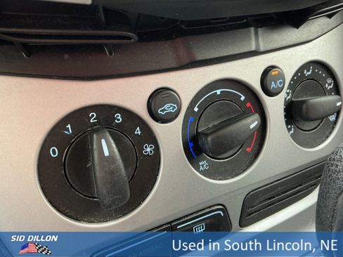 Used 2014 Ford Focus SE image 11