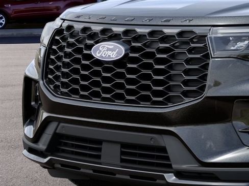 New 2027 Ford Explorer ST-Line w/ Premium Package RWD image 17
