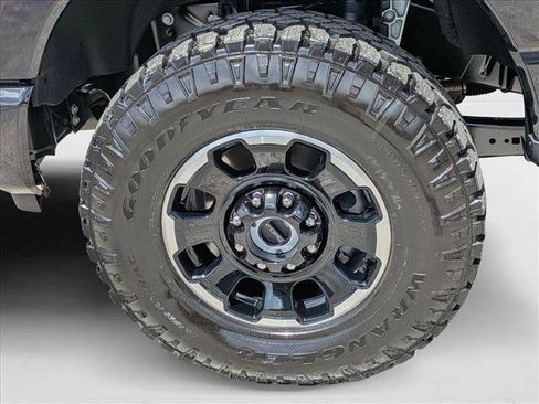 New 2025 Ford F250 Lariat w/ Lariat Ultimate Package image 16