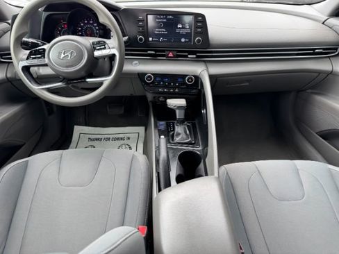 Used 2021 Hyundai Elantra SEL w/ Cargo Package image 10