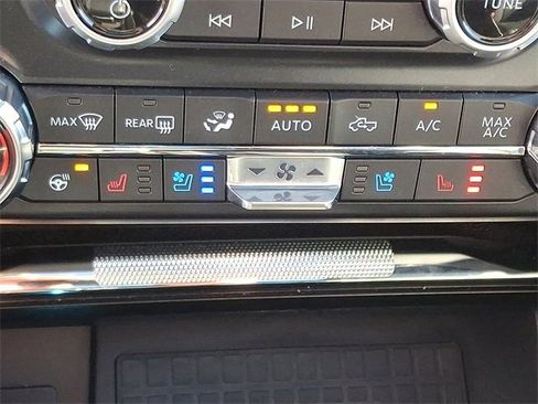 Certified 2021 Ford F150 Raptor w/ Equipment Group 801A High image 30