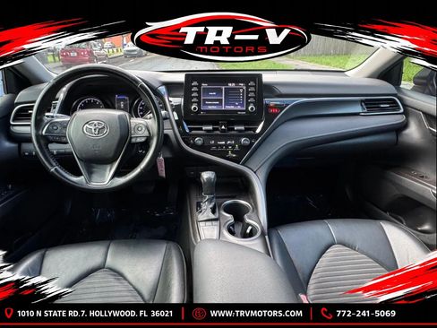 Used 2022 Toyota Camry SE FWD image 8