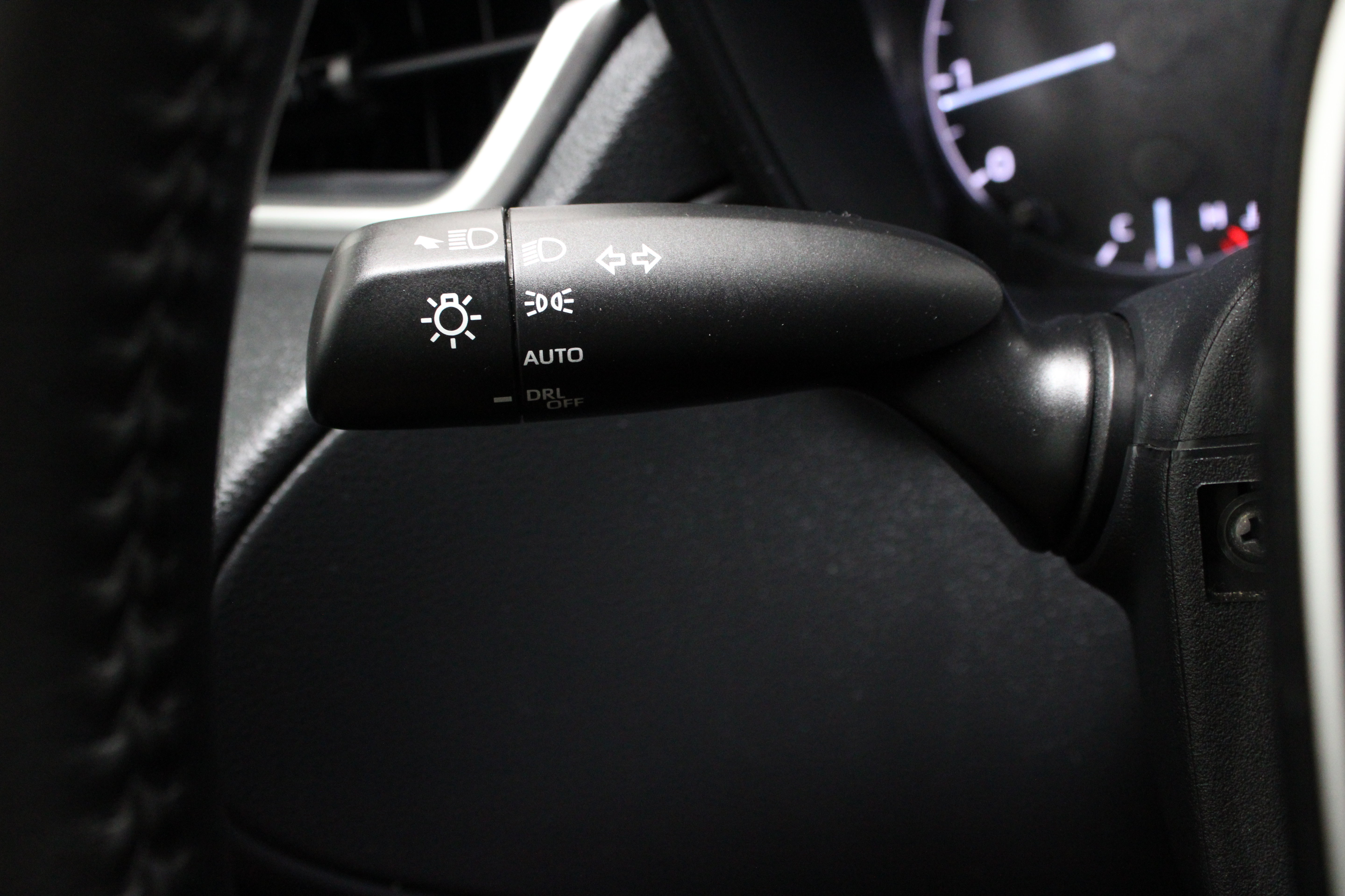 Used 2024 Toyota Corolla Cross LE FWD image 24