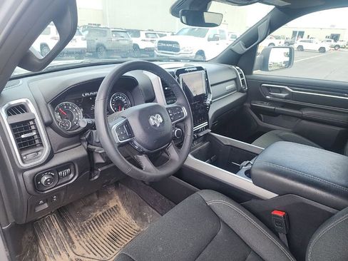 Used 2025 RAM 1500 Big Horn AWD/4WD image 12