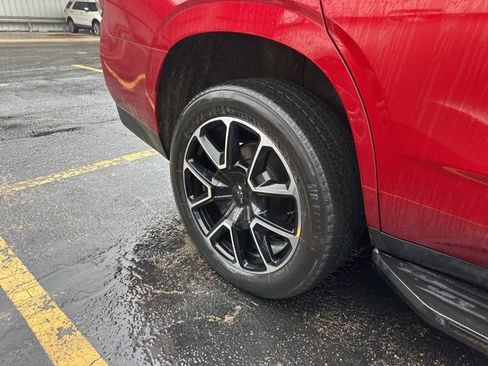 Used 2022 Chevrolet Tahoe RST w/ Luxury Package image 10