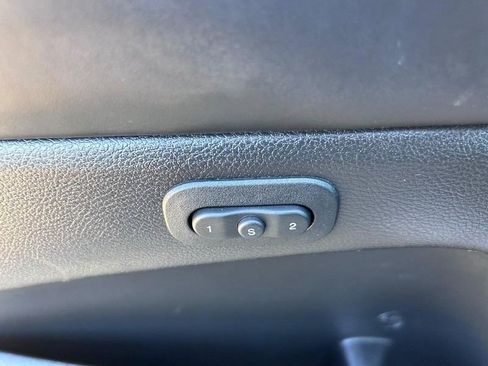 Used 2021 Jeep Grand Cherokee Overland image 18