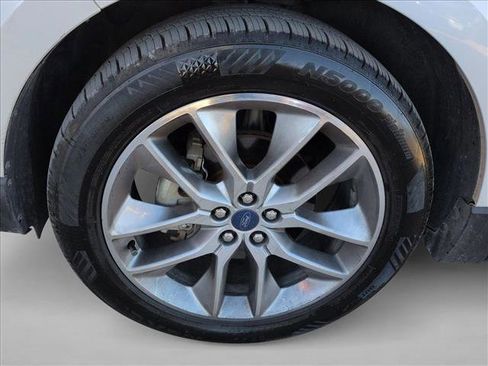 Used 2016 Ford Edge Titanium w/ Equipment Group 301A image 26