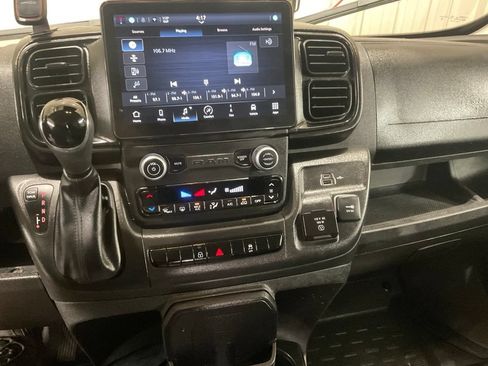 Used 2024 RAM ProMaster 3500 w/ Premium Convenience Group FWD image 18