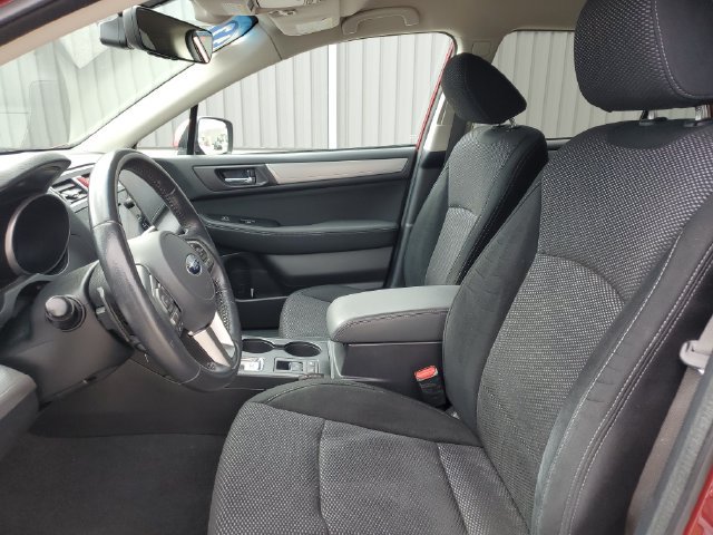 Used 2017 Subaru Outback 2.5i Premium AWD/4WD image 5