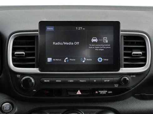 New 2025 Hyundai Venue SEL FWD image 19