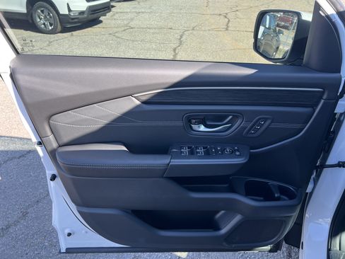 New 2026 Honda Pilot Touring image 16