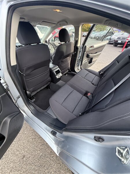 Used 2019 Subaru Legacy 2.5i Premium AWD/4WD image 23