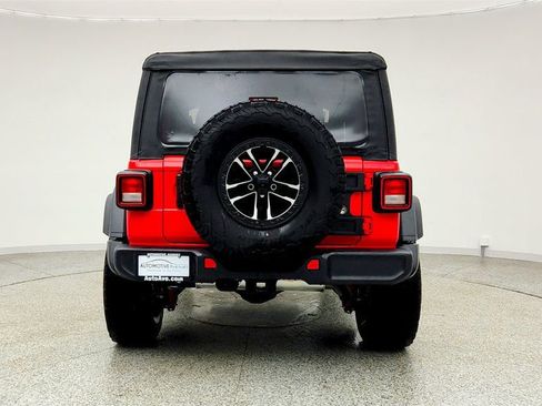 Used 2025 Jeep Wrangler Sport image 6