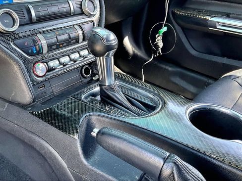 Used 2019 Ford Mustang GT Premium RWD image 12