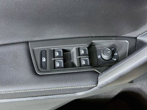Certified 2023 Volkswagen Tiguan S FWD image 16