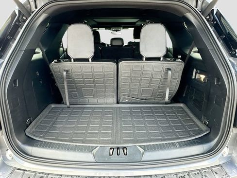 Used 2022 Ford Explorer ST w/ ST High-Performance Pack AWD/4WD image 24