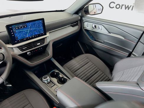 New 2026 Ford Explorer ST-Line w/ ST-Line Street Pack image 30