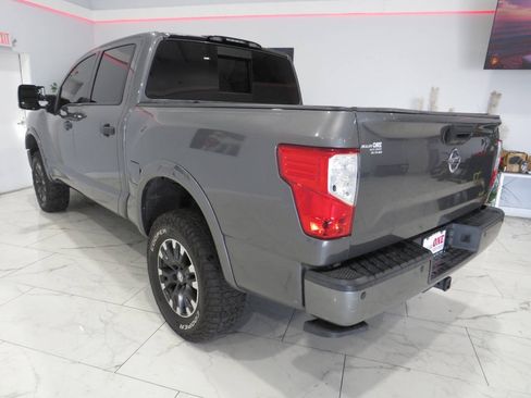 Used 2019 Nissan Titan PRO-4X w/ Pro-4x Convenience Package AWD/4WD image 5