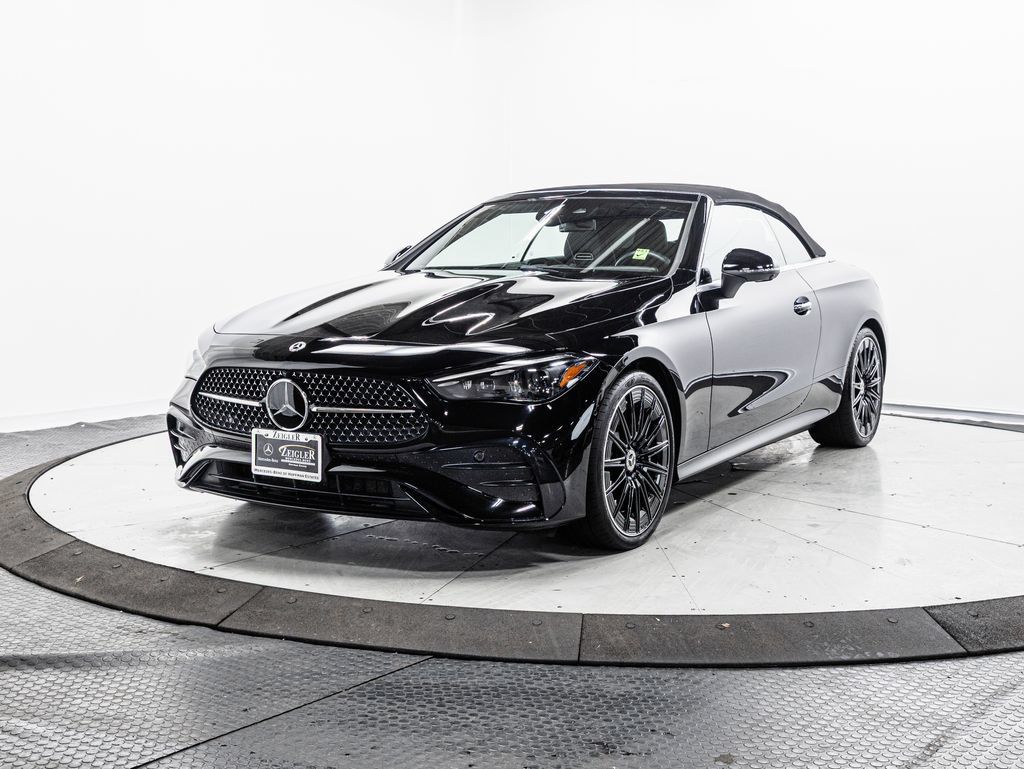 Used 2024 Mercedes-Benz CLE 450 4MATIC Cabriolet image 3