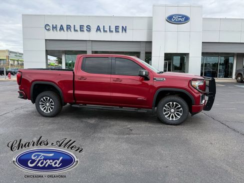Used 2020 GMC Sierra 1500 AT4 w/ AT4 Premium Package AWD/4WD image 2