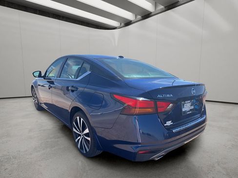 Used 2022 Nissan Altima 2.5 SR AWD/4WD image 3
