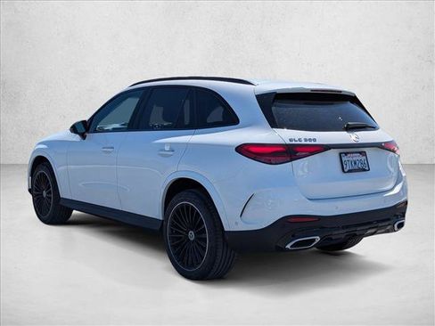 Used 2025 Mercedes-Benz GLC 300 image 8
