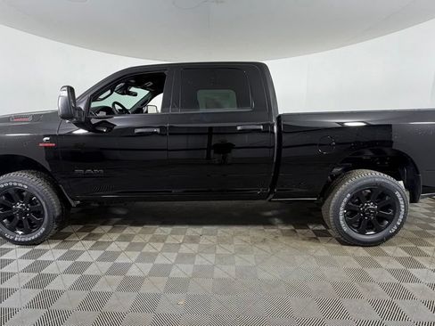New 2026 RAM 2500 Big Horn AWD/4WD image 4