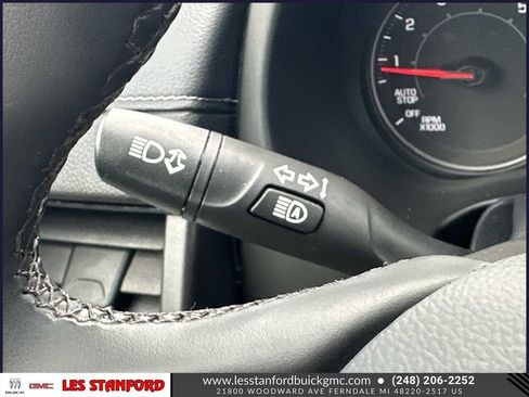 Used 2023 GMC Terrain SLT AWD/4WD image 26