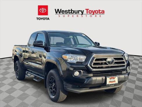Certified 2022 Toyota Tacoma SR5 image 1