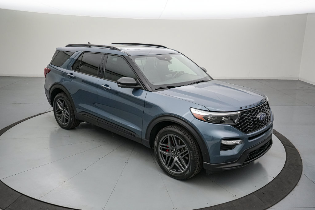 Certified 2021 Ford Explorer ST w/ ST Street Pack AWD/4WD image 2