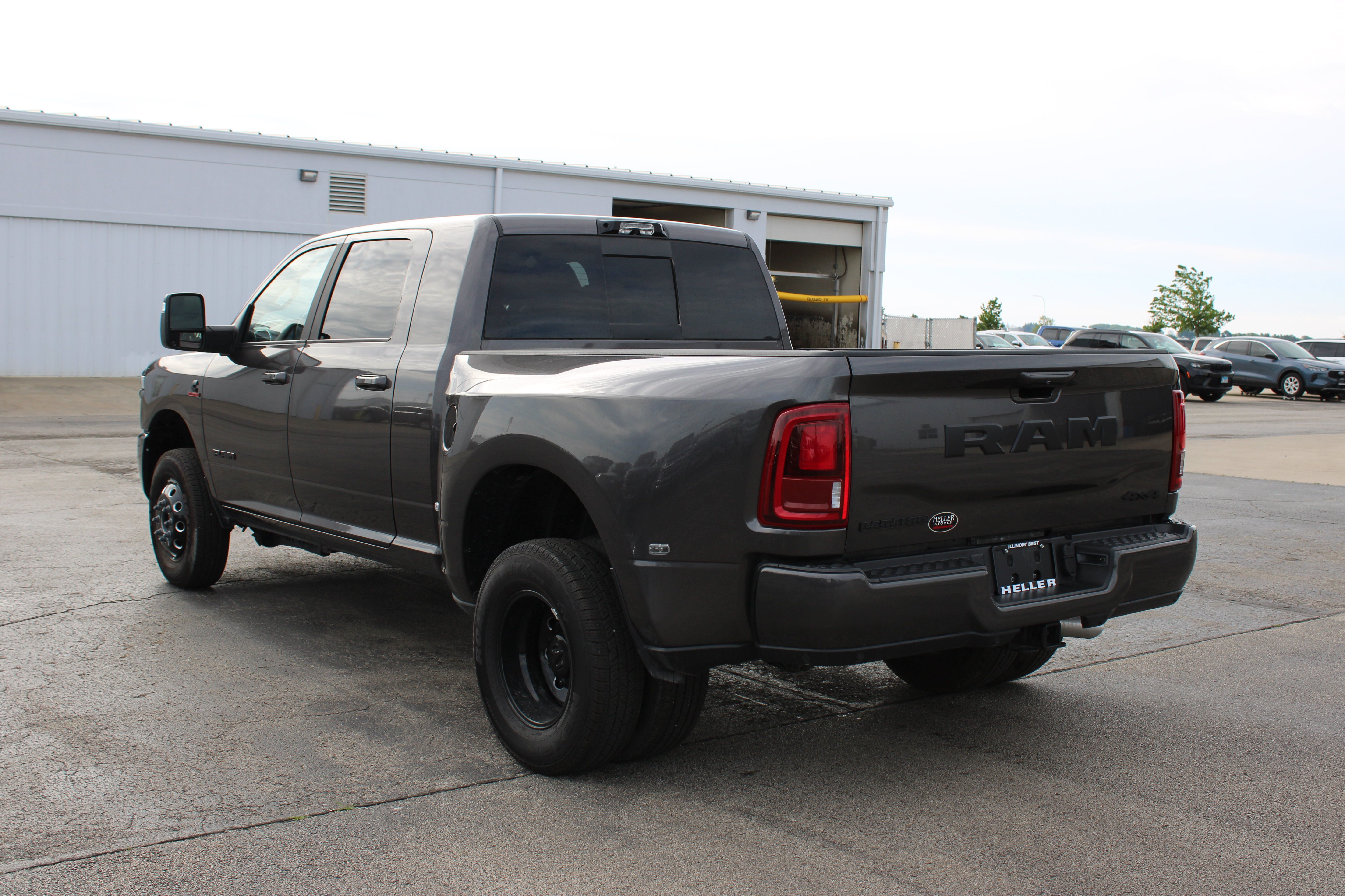 Used 2025 RAM 3500 Laramie w/ Night Edition AWD/4WD image 6
