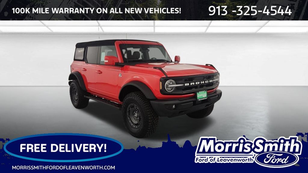New 2024 Ford Bronco Outer Banks AWD/4WD image 1