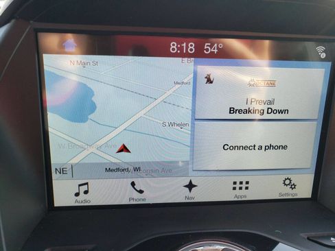 Used 2017 Ford Escape Titanium image 2