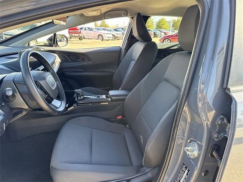 Used 2024 Toyota Prius Limited image 24