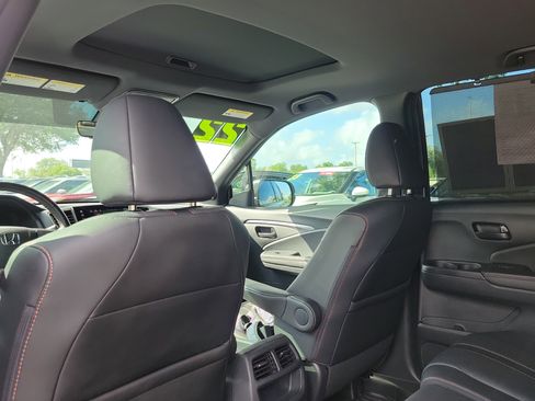 Used 2022 Honda Passport TrailSport image 13