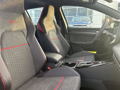 New 2026 Volkswagen GTI SE image 8