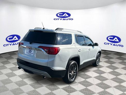 Used 2017 GMC Acadia SLT FWD image 4