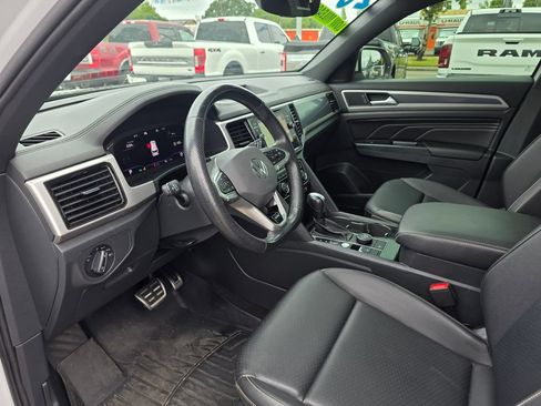 Used 2020 Volkswagen Atlas Cross Sport SEL R-Line AWD/4WD image 10
