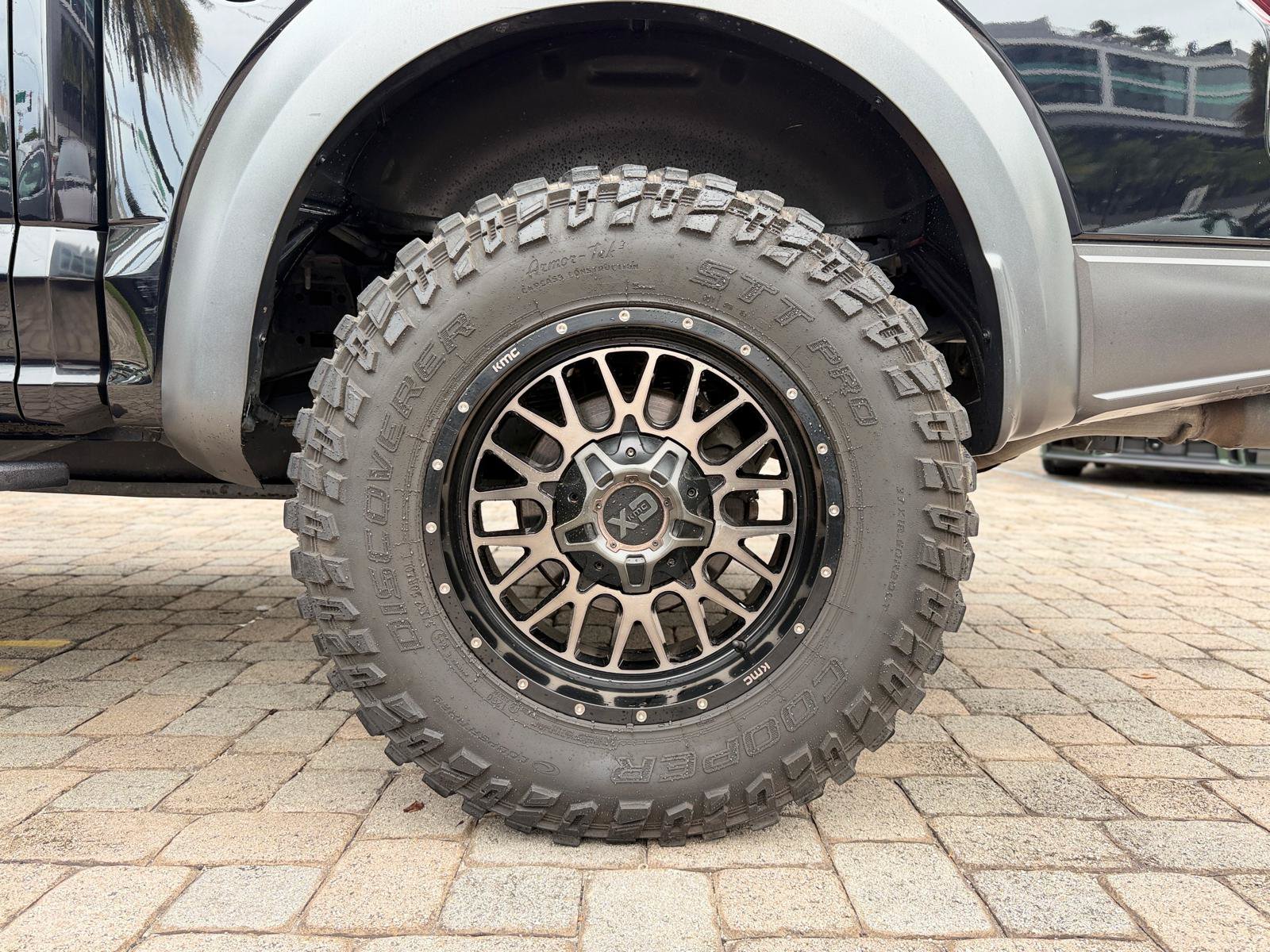 Used 2019 Ford F150 Raptor w/ Equipment Group 802A Luxury AWD/4WD image 25