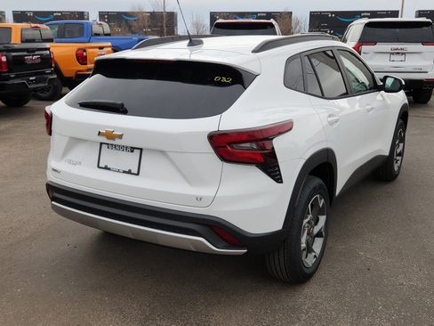 New 2026 Chevrolet Trax LT w/ Driver Confidence Package image 4