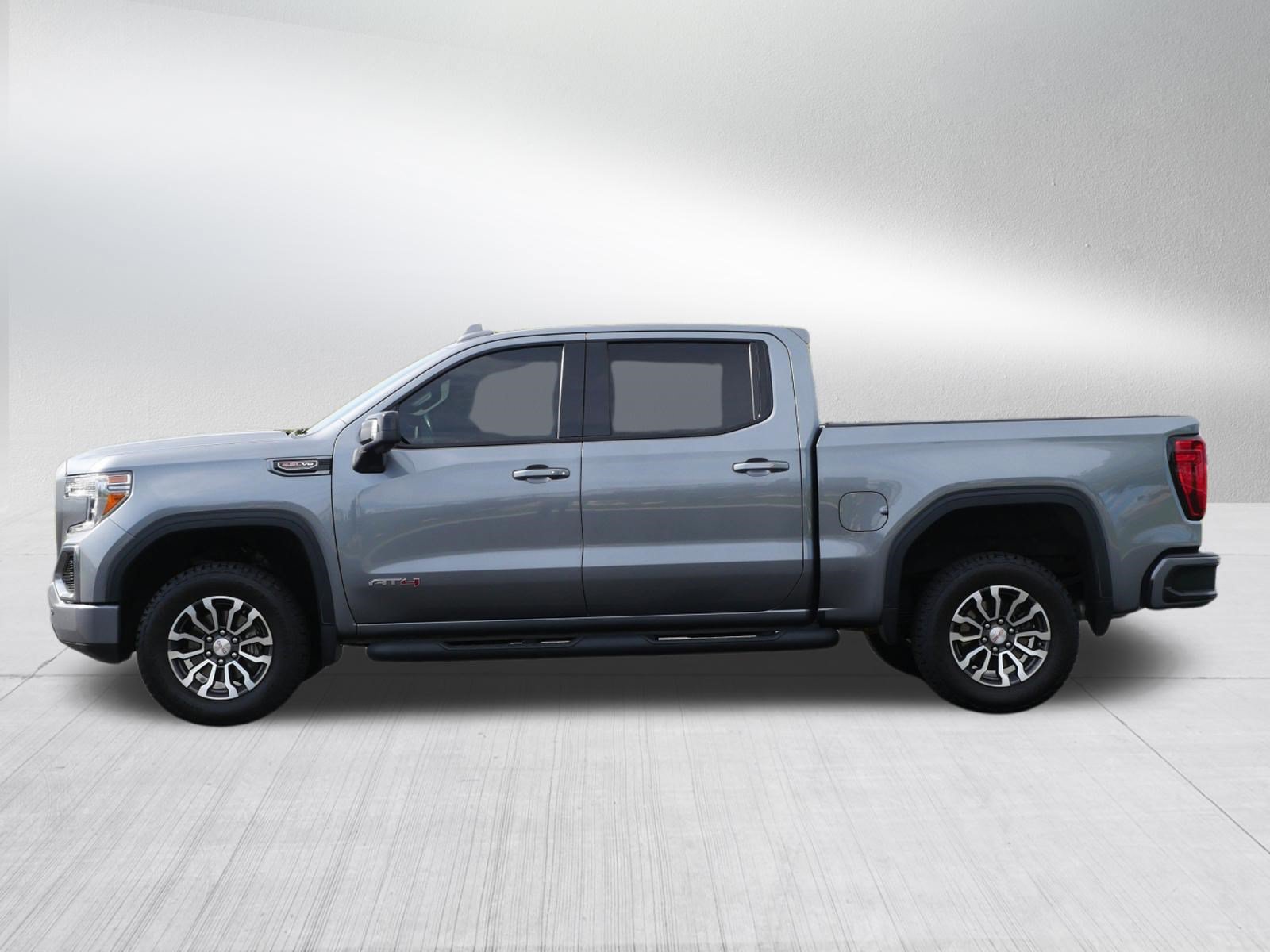 Used 2021 GMC Sierra 1500 AT4 w/ AT4 Value Package AWD/4WD image 3