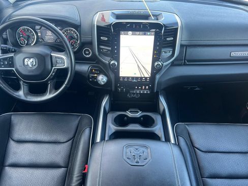 Used 2022 RAM 1500 Laramie w/ Sport Appearance Package AWD/4WD image 10