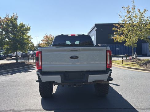 Used 2025 Ford F250 Lariat w/ Black Appearance Package AWD/4WD image 14