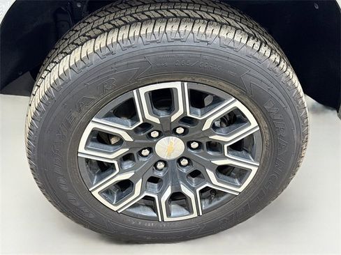 New 2024 Chevrolet Colorado LT w/ LT Convenience Package III image 34