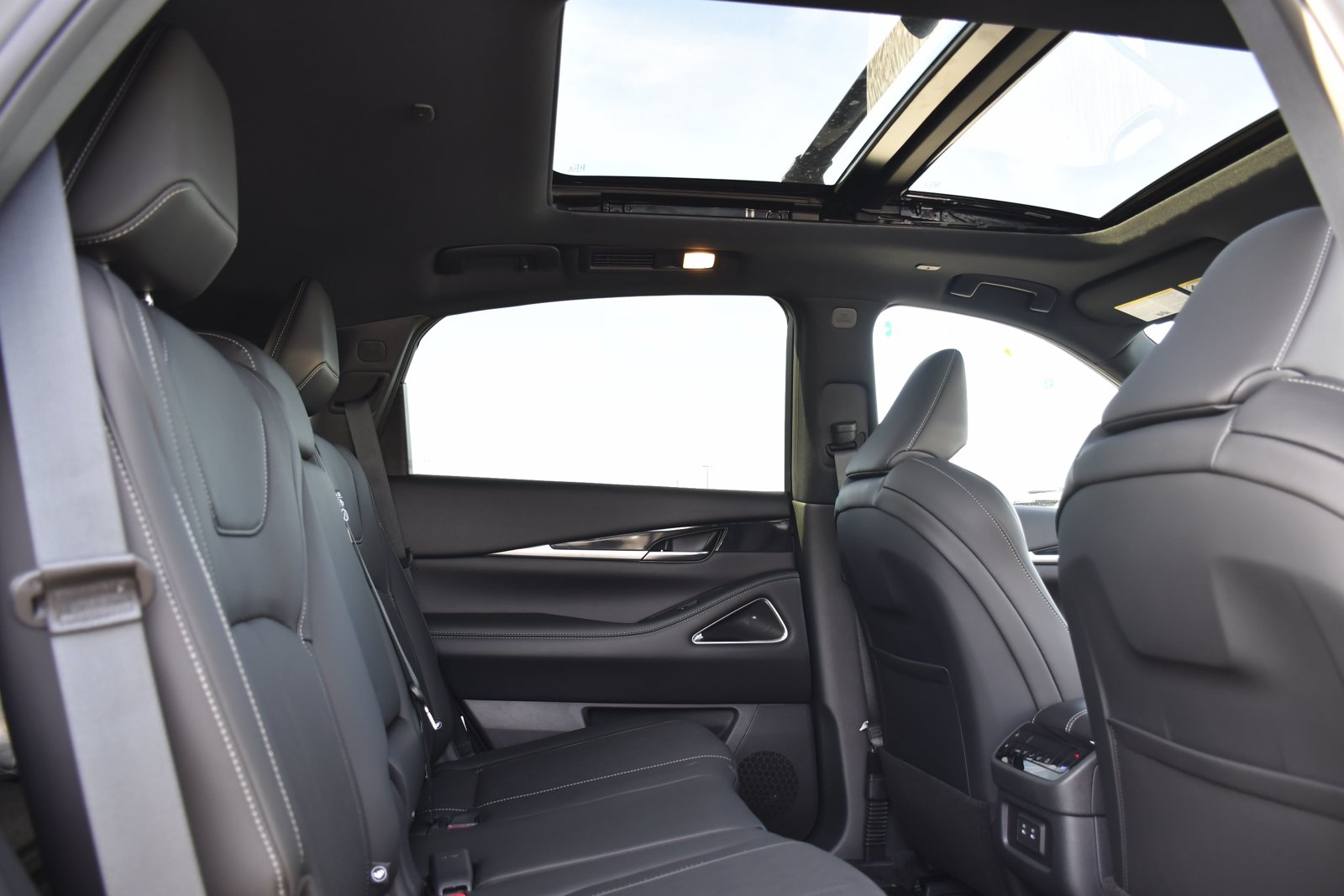 New 2027 INFINITI QX65 Sport w/ Cargo Package AWD/4WD image 28