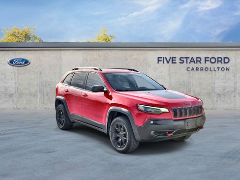 Used 2019 Jeep Cherokee Trailhawk w/ Trailer Tow Group image 1