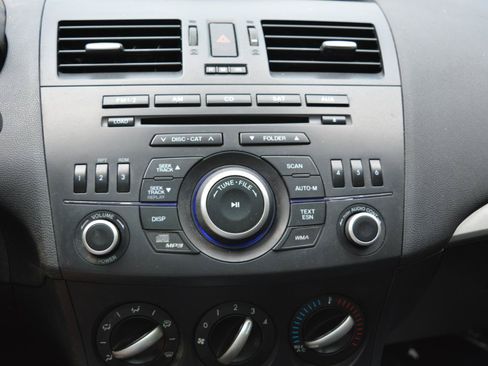 Used 2012 MAZDA MAZDA3 i Grand Touring w/ Tech Pkg FWD image 20