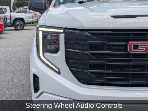 Used 2023 GMC Sierra 1500 Elevation w/ X31 Off-Road Package AWD/4WD image 13