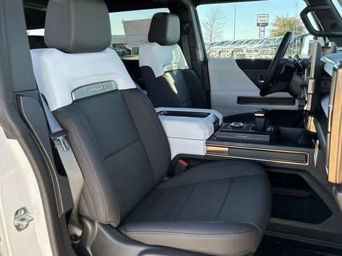 New 2025 GMC Hummer EV 2X image 29