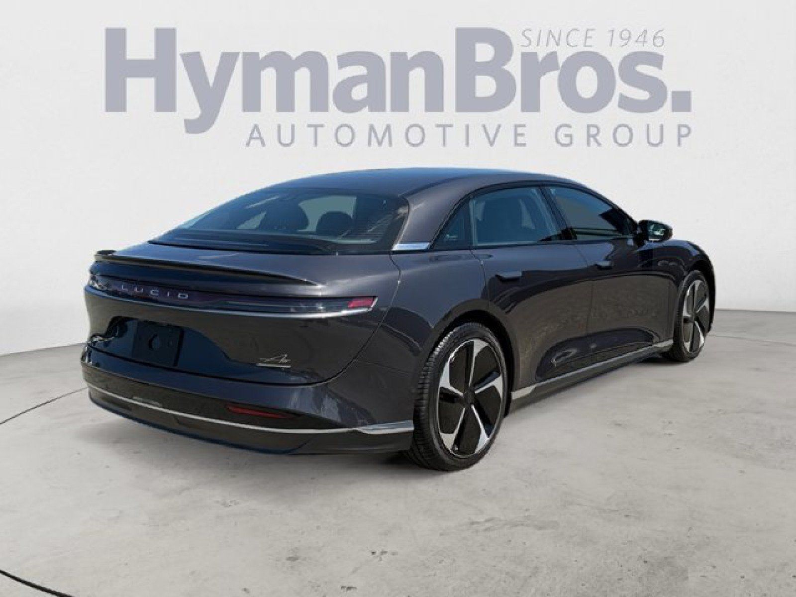 Used 2024 Lucid Air Touring AWD/4WD image 3